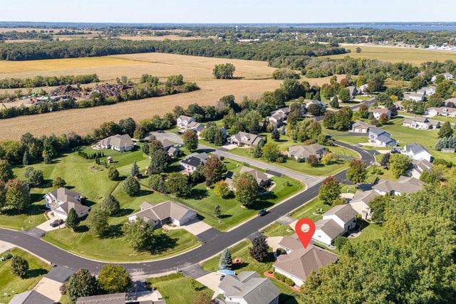 140 THACKERY DRIVE, Oshkosh, WI 54904
