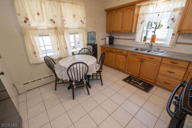 608 Nassau St, North Brunswick Twp., NJ 08902
