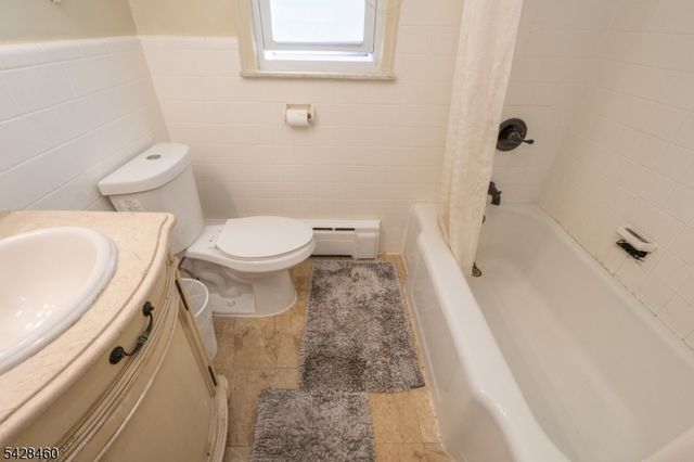 608 Nassau St, North Brunswick Twp., NJ 08902