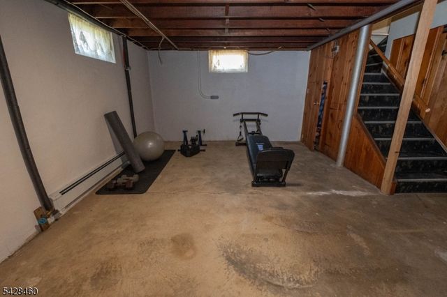 608 Nassau St, North Brunswick Twp., NJ 08902