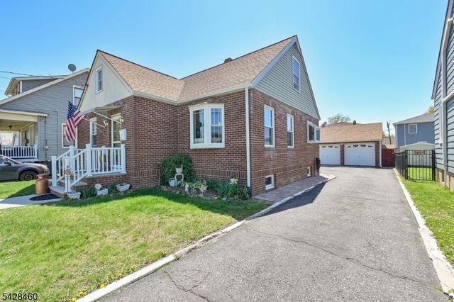 608 Nassau St, North Brunswick Twp., NJ 08902