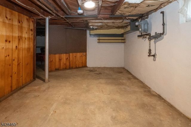608 Nassau St, North Brunswick Twp., NJ 08902