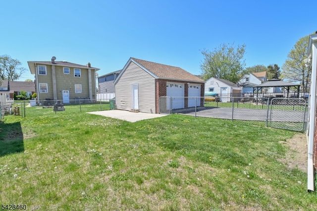 608 Nassau St, North Brunswick Twp., NJ 08902
