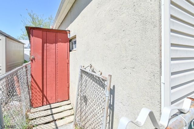 608 Nassau St, North Brunswick Twp., NJ 08902