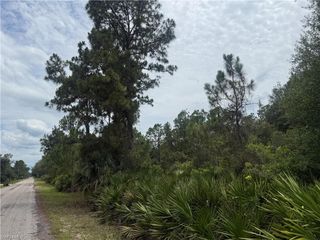2111 Johns AVE, Alva, FL 33920