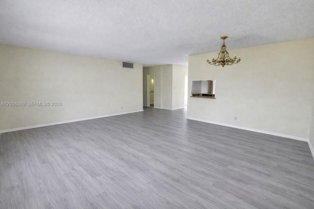 1000 NE 14th Ave 210, Hallandale Beach, FL 33009