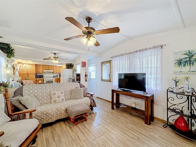 7490 46TH AVENUE N 109, St Petersburg, FL 33709