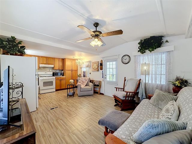7490 46TH AVENUE N 109, St Petersburg, FL 33709
