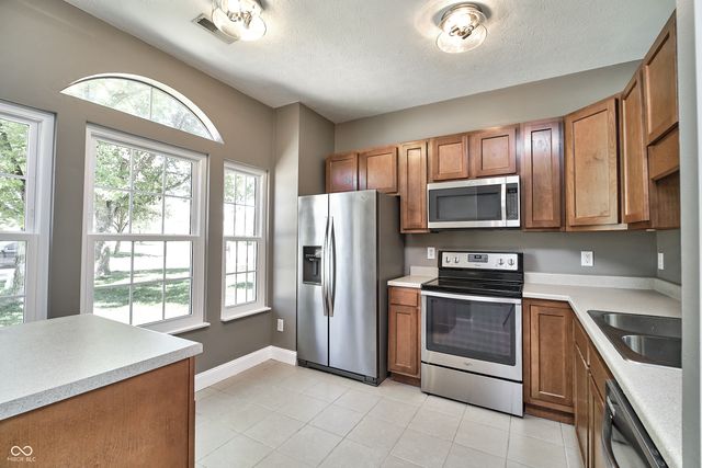 11193 Boston Way, Fishers, IN 46038