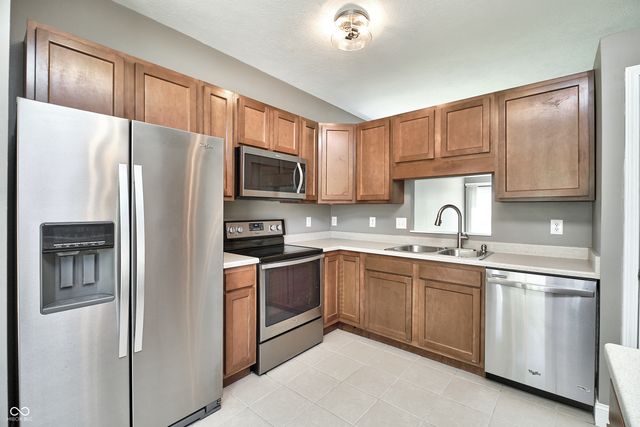 11193 Boston Way, Fishers, IN 46038