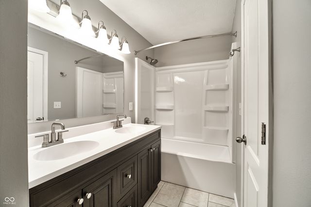 11193 Boston Way, Fishers, IN 46038