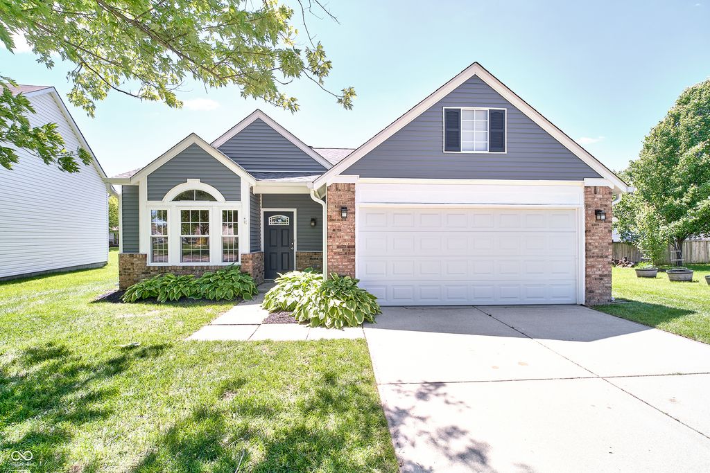 11193 Boston Way, Fishers, IN 46038