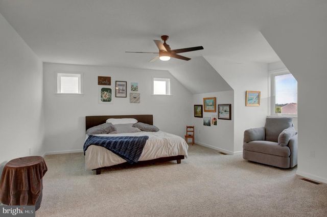 7 BRUBACKER DR, Carlisle, PA 17013