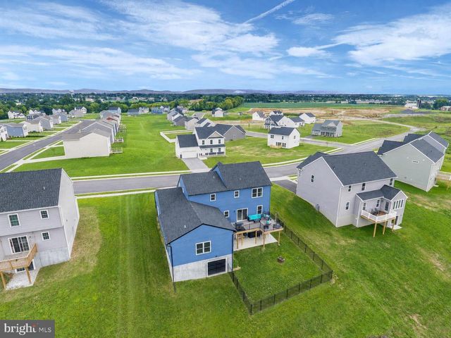 7 BRUBACKER DR, Carlisle, PA 17013