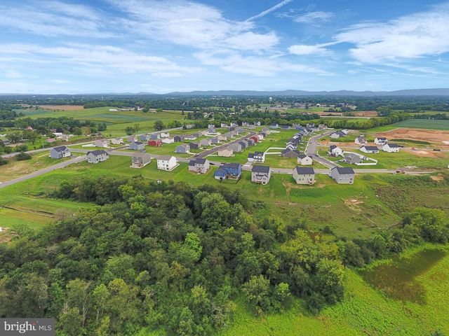 7 BRUBACKER DR, Carlisle, PA 17013