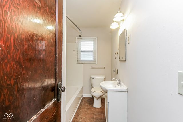 1860 W Wyoming Street, Indianapolis, IN 46221