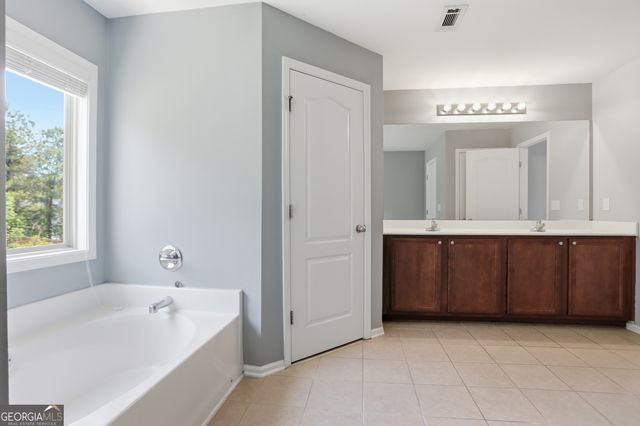 9518 Rushmore Circle, Braselton, GA 30517