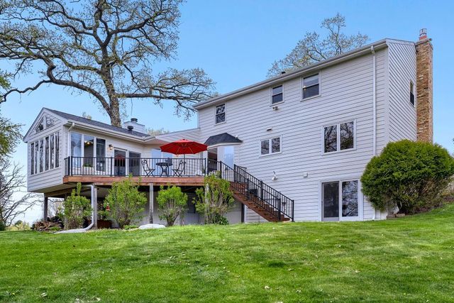 1085 Oak Circle, Medina, MN 55391