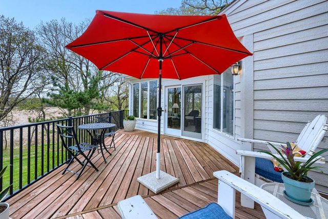 1085 Oak Circle, Medina, MN 55391
