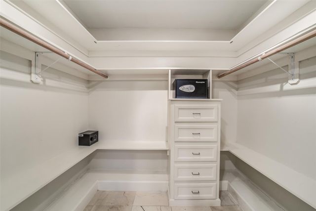 5322 Rutherglenn Drive, Houston, TX 77096