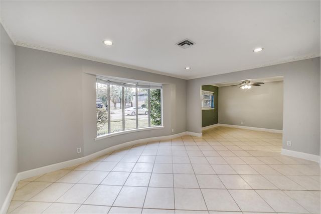 5322 Rutherglenn Drive, Houston, TX 77096