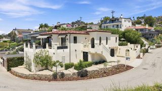 1583 Church Street, Ventura, CA 93001