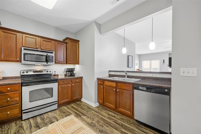 1092 Walnut Ave 117, Riverside, IA 52327