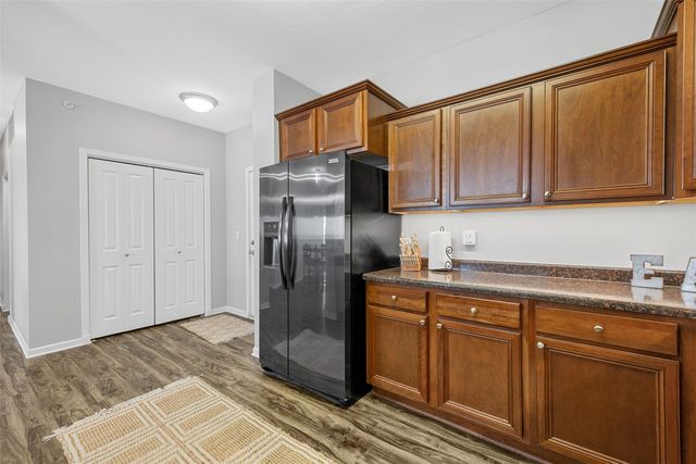 1092 Walnut Ave 117, Riverside, IA 52327