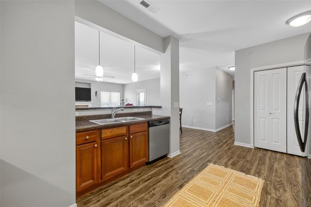 1092 Walnut Ave 117, Riverside, IA 52327