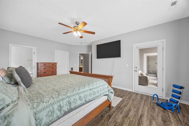 1092 Walnut Ave 117, Riverside, IA 52327