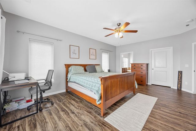 1092 Walnut Ave 117, Riverside, IA 52327