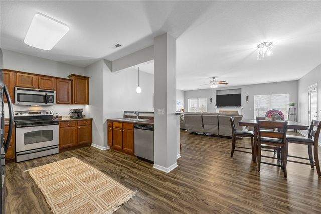 1092 Walnut Ave 117, Riverside, IA 52327