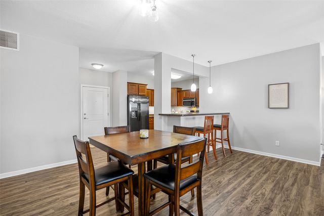 1092 Walnut Ave 117, Riverside, IA 52327