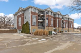 1092 Walnut Ave 117, Riverside, IA 52327