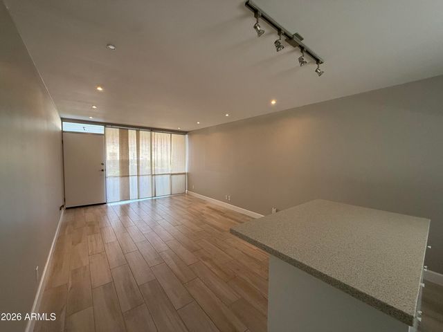 7601 E 2ND Street 7, Scottsdale, AZ 85251