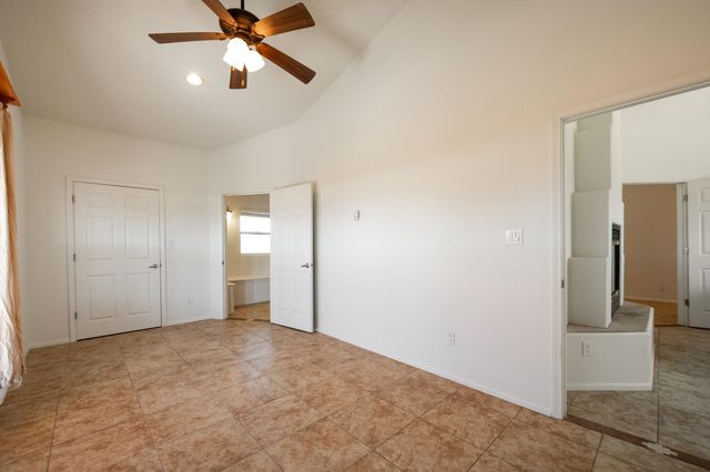6 Serrania Drive, Edgewood, NM 87015