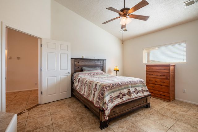6 Serrania Drive, Edgewood, NM 87015