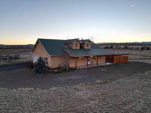 6 Serrania Drive, Edgewood, NM 87015