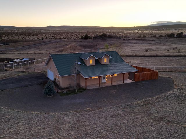 6 Serrania Drive, Edgewood, NM 87015