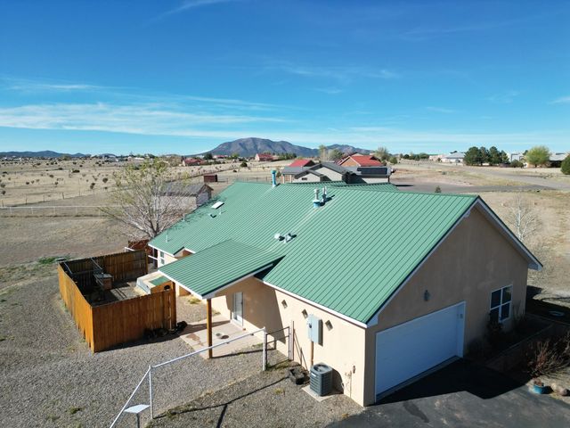 6 Serrania Drive, Edgewood, NM 87015