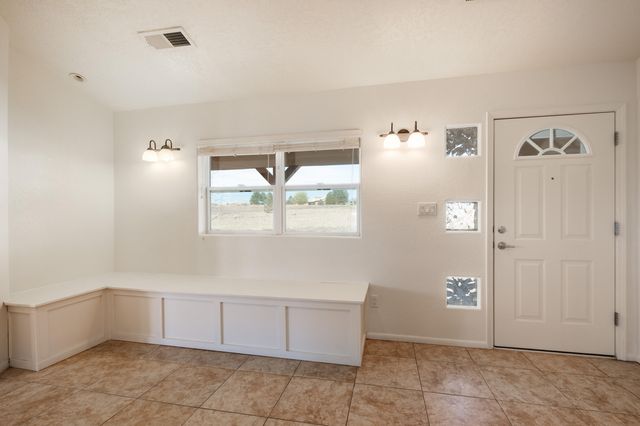 6 Serrania Drive, Edgewood, NM 87015