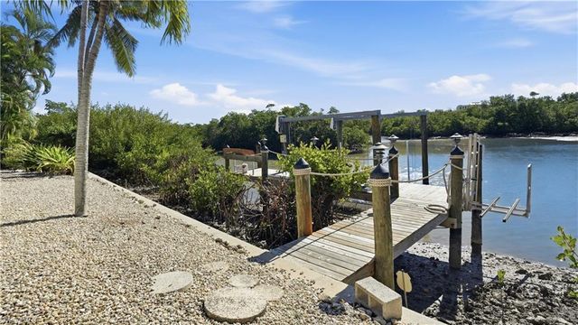 56 Fairview BLVD, Fort Myers Beach, FL 33931