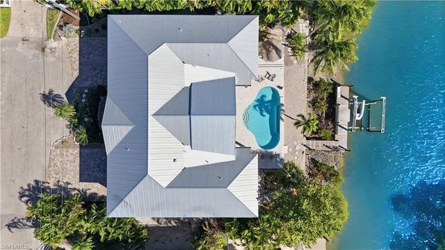 56 Fairview BLVD, Fort Myers Beach, FL 33931