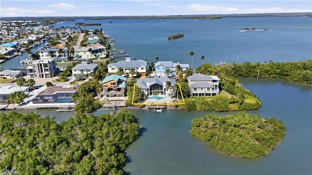 56 Fairview BLVD, Fort Myers Beach, FL 33931