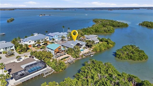 56 Fairview BLVD, Fort Myers Beach, FL 33931