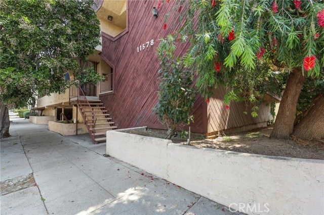 11578 Wyoming 103, Los Angeles, CA 90025