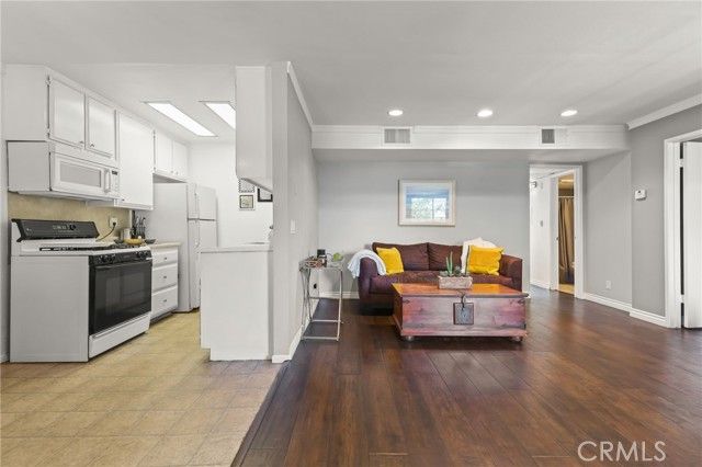 11578 Wyoming 103, Los Angeles, CA 90025