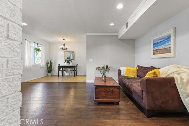 11578 Wyoming 103, Los Angeles, CA 90025