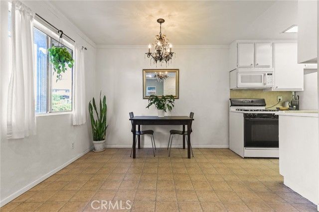 11578 Wyoming 103, Los Angeles, CA 90025