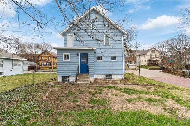 594 Columbia Avenue, Akron, OH 44310